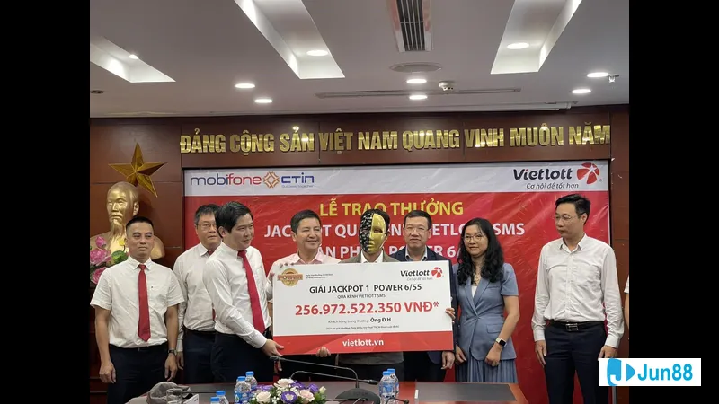 tham gia với tinh thần tích cực và Tham gia với tinh thần tích cực và