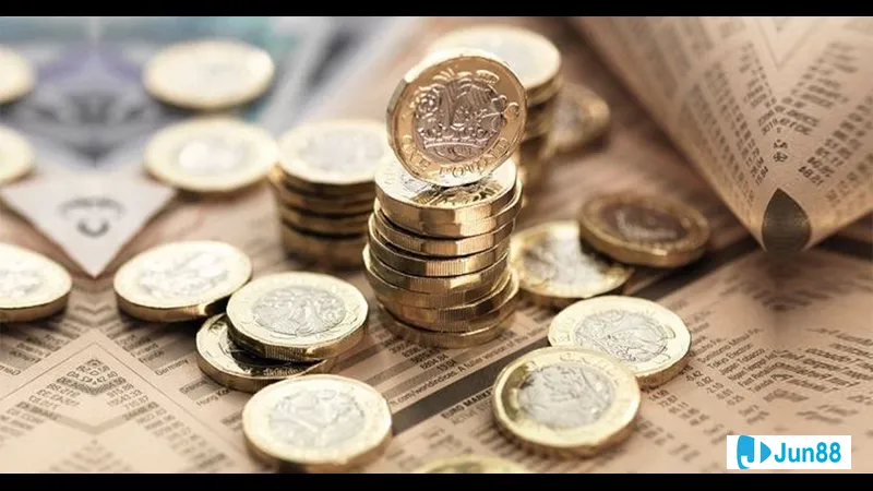 Tiền bị ướt và bẩn trong giấc mơ Tiền bị ướt và bẩn trong giấc mơ