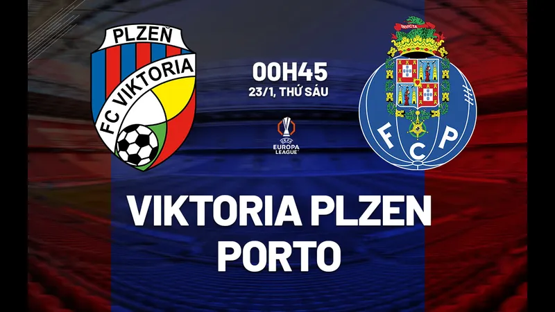 Cầu thủ Plzen và Porto tranh chấp quả bóng trên sân Cầu thủ Plzen và Porto tranh chấp quả bóng trên sân